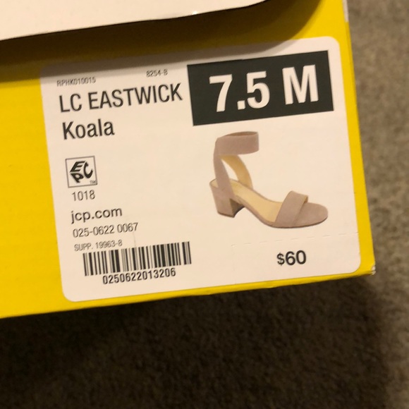 Heels - Picture 4 of 4